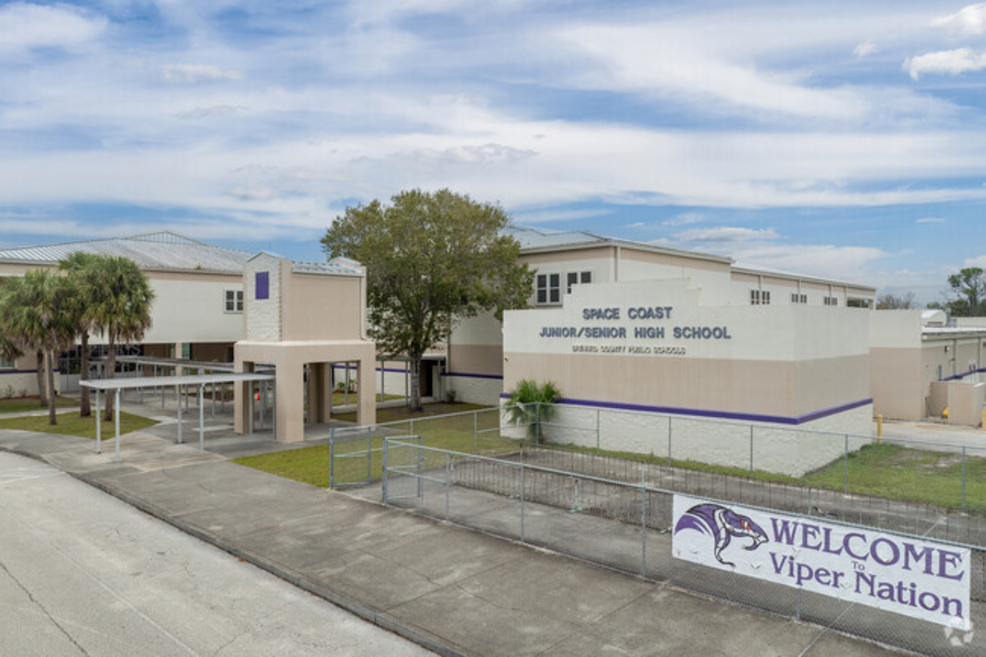 Education campus buildings and networked learning infrastructure